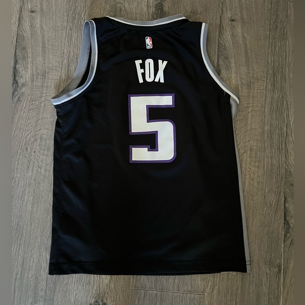 Sacramento Kings De’Aaron Fox #5 NBA Jersey Youth Medium Black Fanatics​
